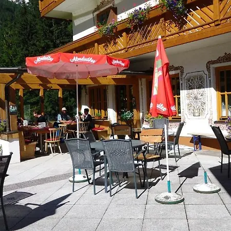 Gasthof Alpenrose بيت ضيافة أوبرفيلاخ